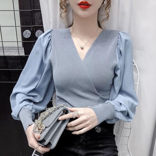 Western style age-reducing V-neck chiffon bubble sleeve stitching sweater temperament long-sleeved top women 2021 spring new