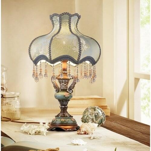 European Romantic Bedside Lamp Resin Base Warm Princess Petal Lamp for Bedroom and Living Room