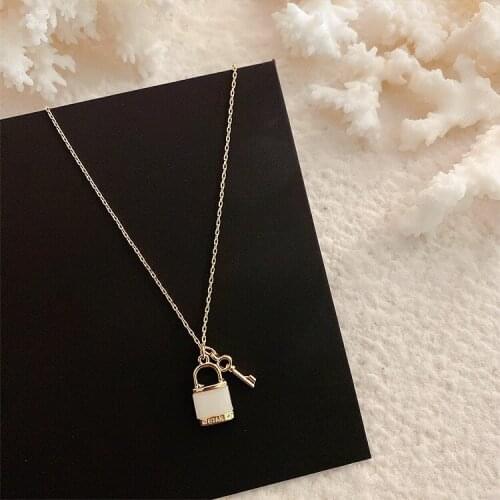 2020 Korean new design fashion jewelry simple lock key shell necklace elegant female clavicle necklace Dropshipping