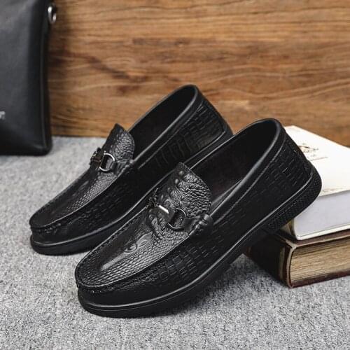 Fashion Leather Shoes Men Business Loafers for Men Breathable Slip On Mens Driving Shoes Designer Formal Moccasin Dress Oxfords