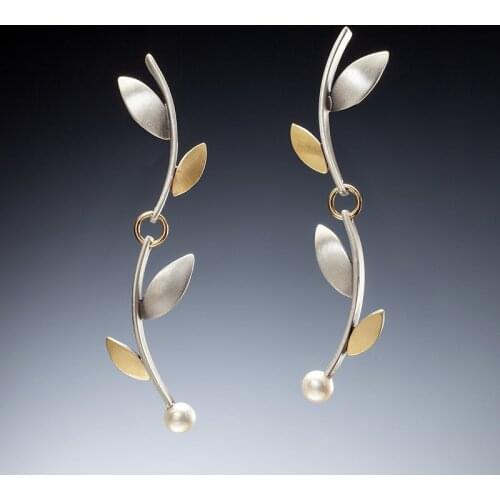 Vintage Two Tone Leaves Earrings Fashion Antique Alloy Simulated Pearl Charm Jewelry Long Drop Earrings for Women Pendientes