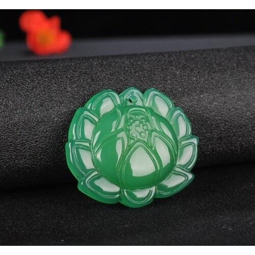 Natural Green Chalcedony Hand-carved Lotus Pendant Fashion Boutique Jewelry Men and Women Green Agate Lotus Necklace Gift