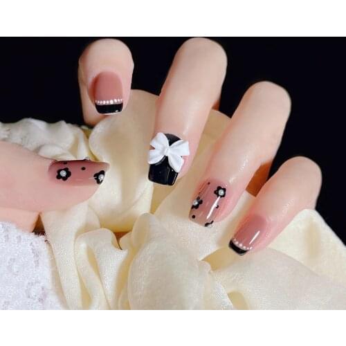 24pcs Bow Pearl Nail Patch Black Flower Printed Glue Type Removable Short Paragraph Fashion Manicure False Nails Patch NE