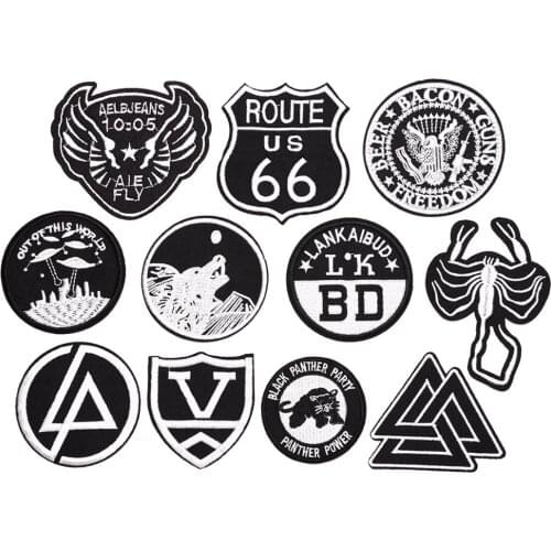 Alien Scorpion Wolf Head Wings Black and White Embroidered Patch Badge Ironing Sewing Line DIY Chapter Icon Free Mini Sewing Kit