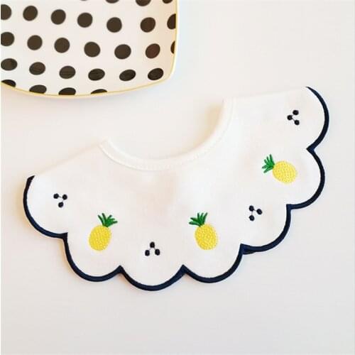 Cotton Baby Bibs Fashion Round Neck Slabbers baby Burp Cloth Bibs 360 Degree Flower Bib for Girls Baby Clothing Bandana Bibs