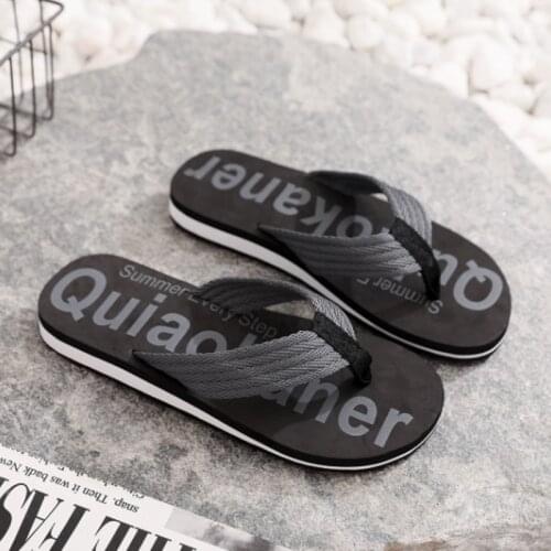 Cresfimix Chanclas De Hombres Male Light Weight Black & Grey Light Weight Anti Skid Flip Flops Men Cool Outside Flip Flop E6051b