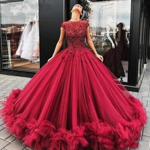 YIWUMENSA Burgundy Ball Gown Evening Dresses 2020 Lace Appliques Beading Prom Dress For Formal Puffy Floral Party Gowns X178