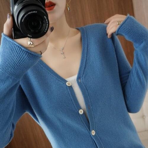 2021 Spring and Autumn Cardigan Womens Knitted Sweater V-neck Long Sleeve Casual Knitted Top Womens Solid Color Jacket Top