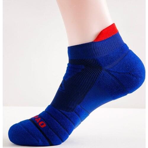 2021 New Mens Womens Sports Socks Low-Cut Running Socks Breathable Non-Slip Short Tube Basketball Boat Socks Riding Socks