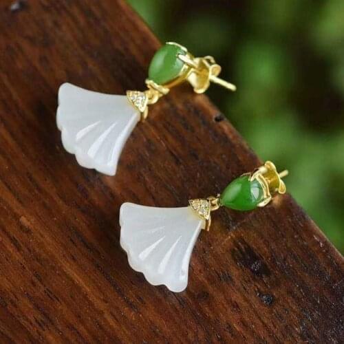 Natural and Tian Yu earrings 925 pure silver atmospheric earrings womens autumn/winter retro fan-shaped earrings short