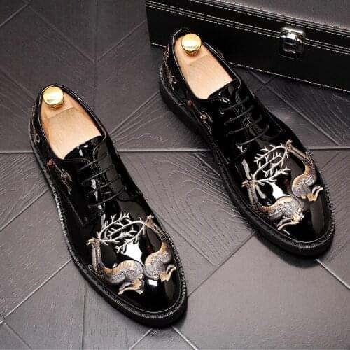 Mens Fashion Leather Embroidery Loafers Mens Casual Printed Moccasins Shoes Man Party Driving Flats Zapatos Mules Flats