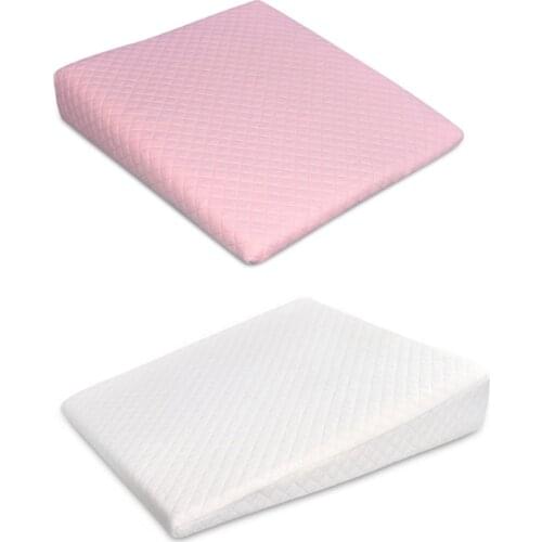 1Pcs Newborn Baby Triangle Slope Infant Pillow Anti-spitting Milk Feeding Pillow Q1FE