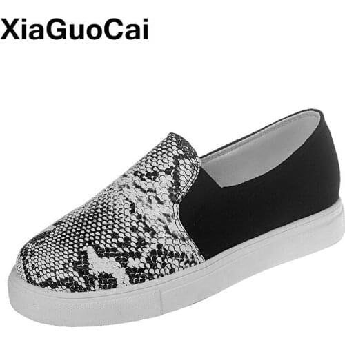 Spring Autumn Women Casual Shoes Big Size Woman Loafers Leopard Flat Ladies Shoes Outside Slip-on Fashion Female Footwear 2020