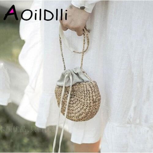 Mini ins handmade grass weave semi-circular beach bag female 2018 summer new hand shoulder bag