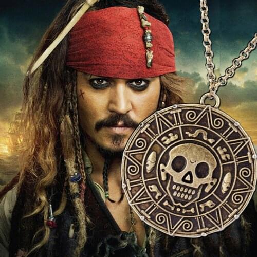 New Pirates of the Caribbean Aztec Gold Coin Necklace Retro Mens Skull Pendant Gold Silver necklace for women Jewelry Gift