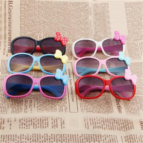 Boys and girls cat eye Kids sunglasses 2021 new high-end fashion brand childrens goggles bow color childrens glasses UV400