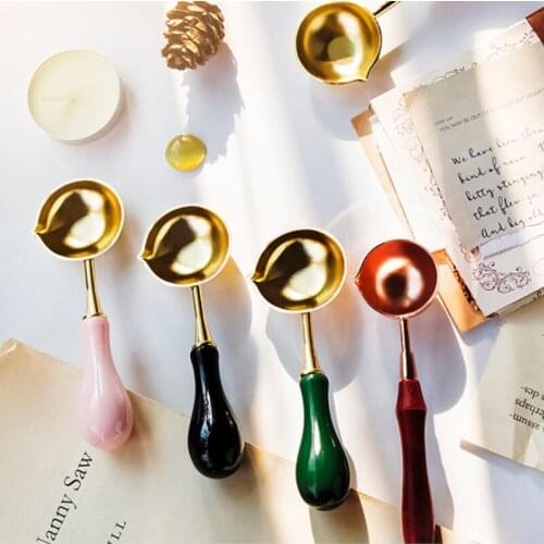 Wax Spoon Sealing Wax Spoon for Seal Stamp Beads Vintage Craft Envelope Wedding Wax Seal Sealing Wax Stamp Wooden Handle Spoon