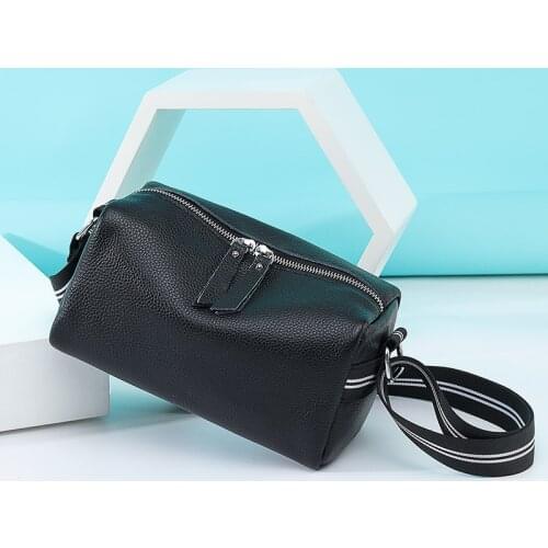 YaLePuck Women's Small Clutches