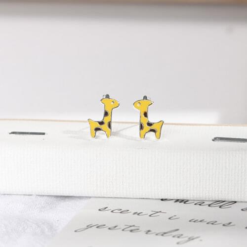 Sweet Cute Giraffe Earrings for Women Summer Korean Fashion Dating Animal Jewelry 2021 Trend Friend Gift Boucle Oreille Femme