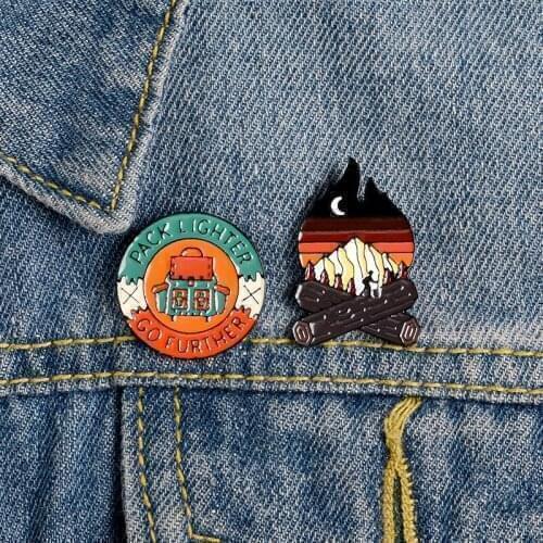 Outdoor Adventure Outing Firewood Backpack Brooch for Woman Badge Shirt Enamel Pin Brooches for Men Metal Pin Jewelry Accesorios