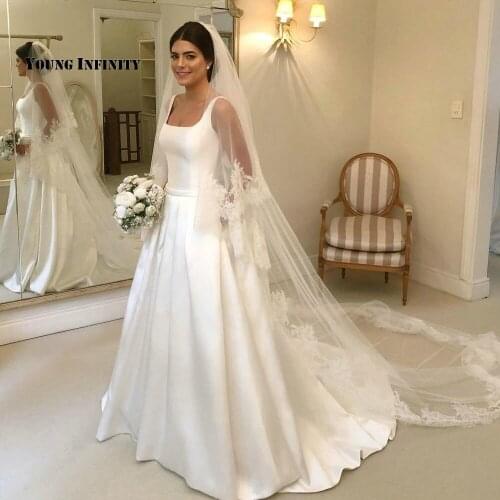 Elegant Sexy Ball Gown Wedding Dresses 2021 Sleeveless Bridal Gown Backless Square Court Train Simple White Plus Size Bride