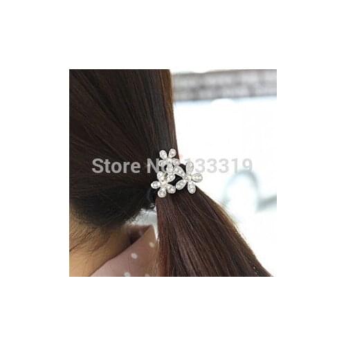 2020 Hot Korean jewelry wholesale Crystal three flower head flower hair rope temperament ball hair ring Tousheng gift