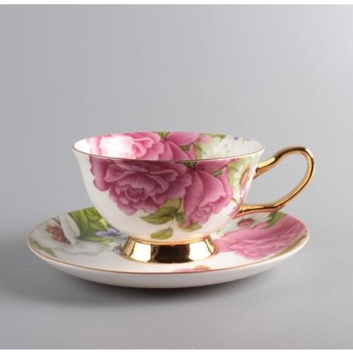 Bone China Ceramic European Flower Coffee Cup and Saucer Afternoon Tea Flower Cup English Tea Set with Spoon Tazas Drinkware
