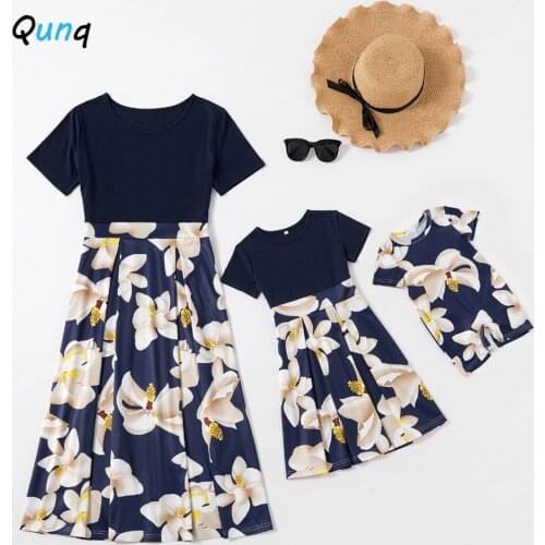 Qunq Mother Daughter Matching Dress 2021 New Summer Floral Print Outfit for Woman Girls Baby Casual Mommy and Me Family Clothing