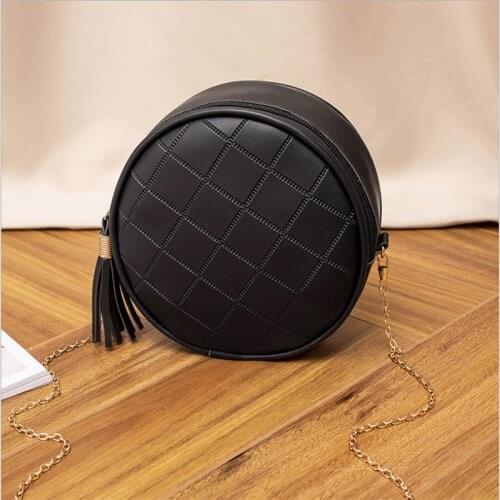 Women Mini Round Bags Solid Color Plaid Shoulder Handbags Women Small Round Tassel Crossbody Bags for Women 2021 Purses Clutches