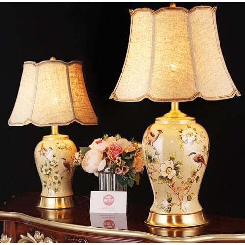 American Style Large Ceramic Table Lamp For Living Room Bedroom Bedside Lamp Retro Flower and Bird Chinese Ceramic Lamp