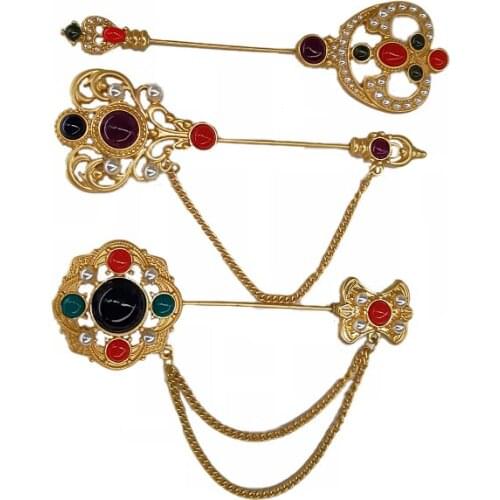 2018 new antique color treasure chain crown magic pin pin type female Brooch