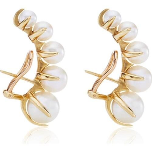 European and American fashion niche brands gradually change Pearl ear nails female exaggeration temperament vintage earrings