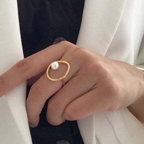 Korean Gold Color Round Hollow Geometric Imitation Pearl Circle Rings for Women Finger Accessories Party Jewelry Gifts