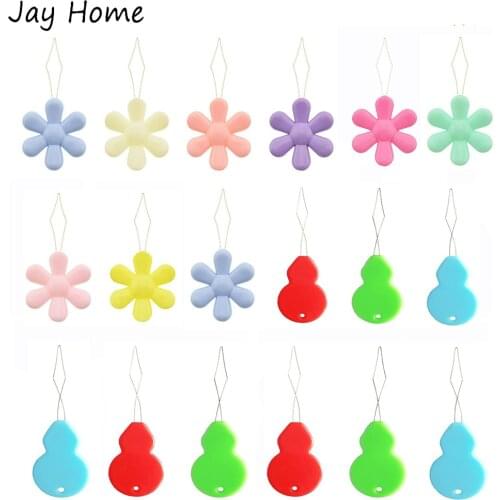 18Pcs Wire Loop Needle Threader Hand Sewing Stitch Thread Needle Threading Tools for Elderly Easy Needlework Sewing Accessories