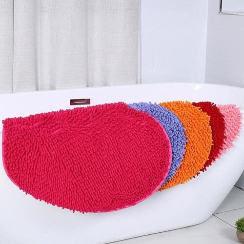 Chenille heart-shaped absorbent non slip floor mat, solid color carpet foot cloth, bathroom living room decoration tools