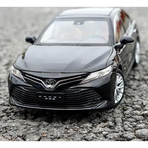 Diecast 1:18ScaleToyota New Eighth Generation Camry High Version Simulation Alloy Car Model Collectible Gift Decoration Hot Toys