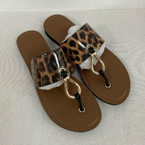 New Leather Sandals Women Summer Shoes Flat Bottom Woman Sandals Open Toe Outside Beach Shoes Vogue Ladies Slides Size 36-41