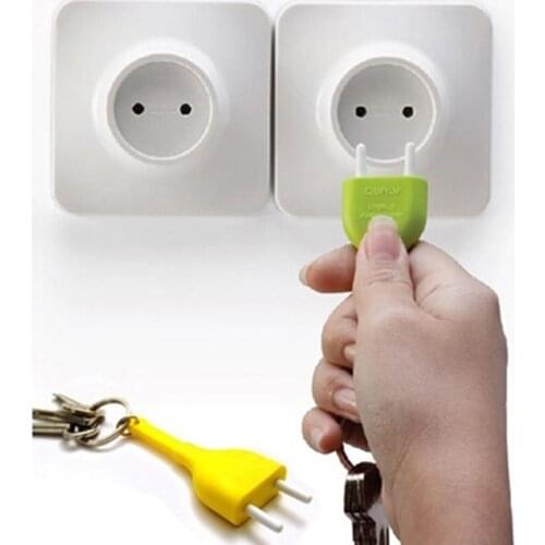1 Pcs Home Wall Decoration Design Unplug Keyring With Anti-lost Eu Plug Socket Keychain Key Ring Storage Holder Random Color