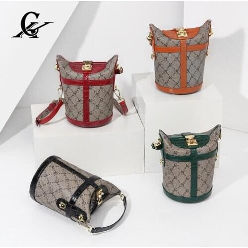 Womens printed pattern leather messenger bag, retro handle, wallet, chain bag, designer luxury handbag, free shipping