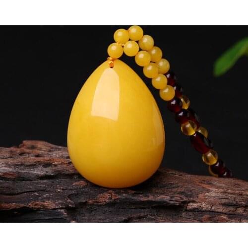 Beeswax Nothing Brand Pendant Chicken Oil Yellow Old Honey Drop Shaped Necklace Mens and Womens Amber Sweater Chain Pendant