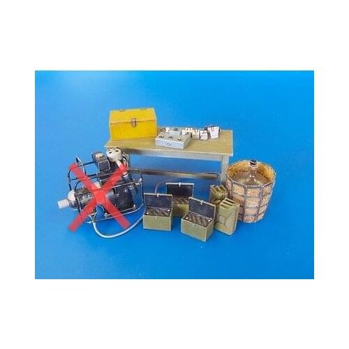 1:35 scale die-cast resin war scene model resin soldier military camp production machine assembly model including stickers