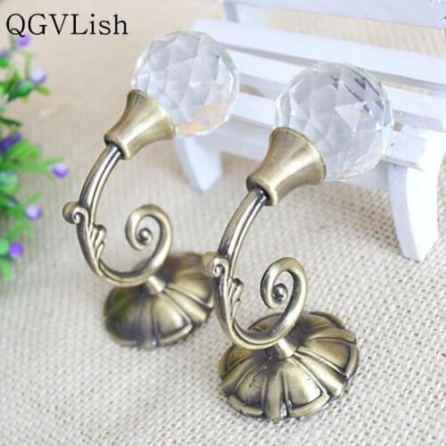 QGVLish 2Pcs Curtain Holdback Crystal Ball Hooks Curtain Decorative Accessories Cloth Hanger Tassel Tower Hanger Holder Hook