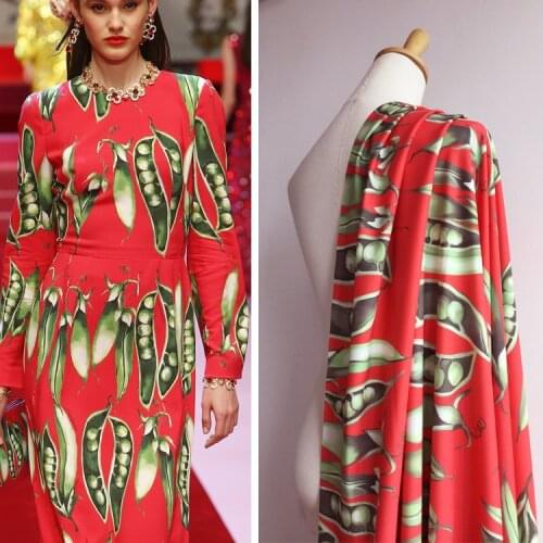 Europe and the United States big band pattern Spring and summer new womens pea pattern digital red printing fashion fabirc