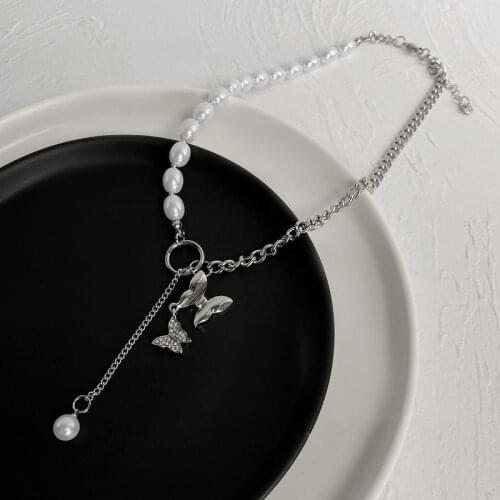 Origin Summer Hiphop Butterfly Baroque Pearl Stainless Steel Pendant Necklace for Women Asymmetry Chunky Chain Necklace Jewelry