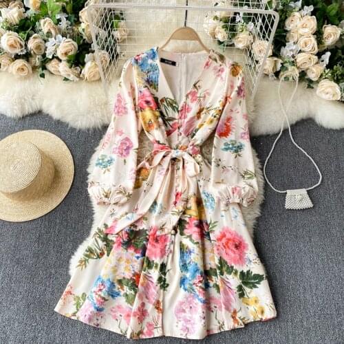 2021 Womens Spring Fashion New French Retro V-neck Puff Sleeve Lace Up Holiday Shoot Sens Knee Length Dress D099