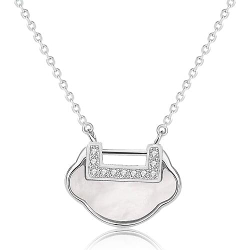 S925 Sterling Silver Fashion Mother-of-pearl Pendant Clavicle Chain Holiday Gift