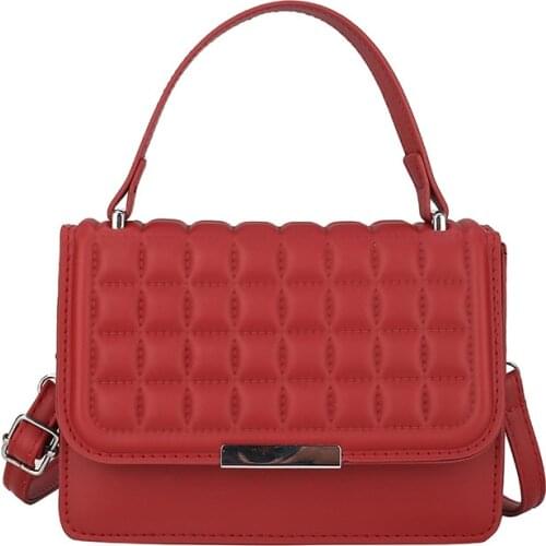 Xiao Xiangfeng Bag Girl 2021 New Simple Diamond Chain One-shoulder Bag Slant Womens Bag Personality Small Bag Tide