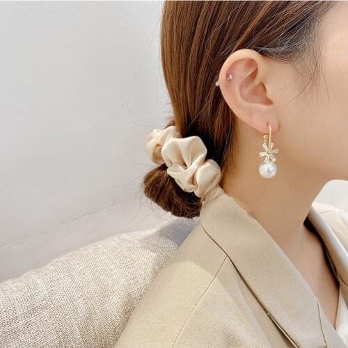 TIMEONLY Korea Fashion Imitation Pearl Dangle Earrings Delicate Flower Charms Earring for Women Girls Party Gifts Jewellery