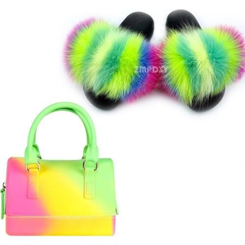 Fur Slides and Purse Set Women Summer Fox Fur Slippers Fashion Portable Jelly Bag Exquisite Handbags Fluffy Slippers Fur Sandals