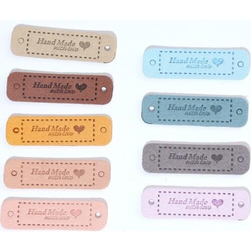 20Pcs Hand Made With Love PU Labels Sew Tags For Handmade PU Leather Clothing Labels DIY Shoes Bags Tags Garment Tools 5.5x1.5cm